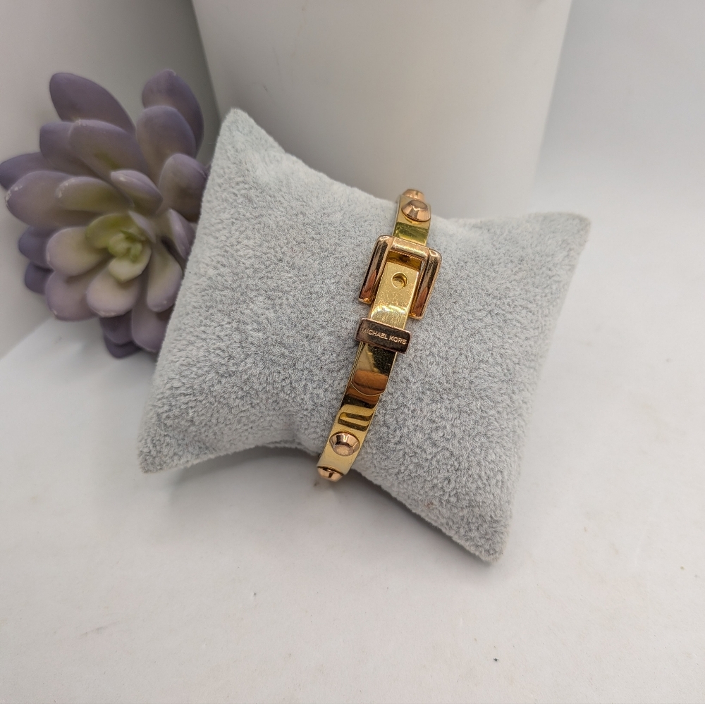 MICHAEL KORS Gold Tone Logo Belt Type Bracelet